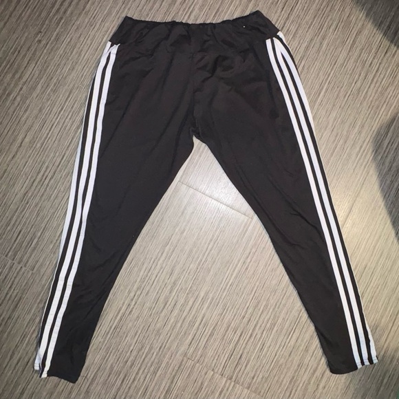 Rue21 Pants - Rue21 + Women’s Black and White Stripe Leggings Size 2XL Athletic Track Pants